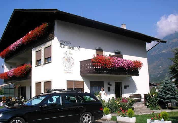 Pension Tannenhof Laces Exterior photo